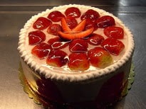 6-9 Kişilik Çilekli Premium Gurme Seri Tatlı Pasta Antalya pasta